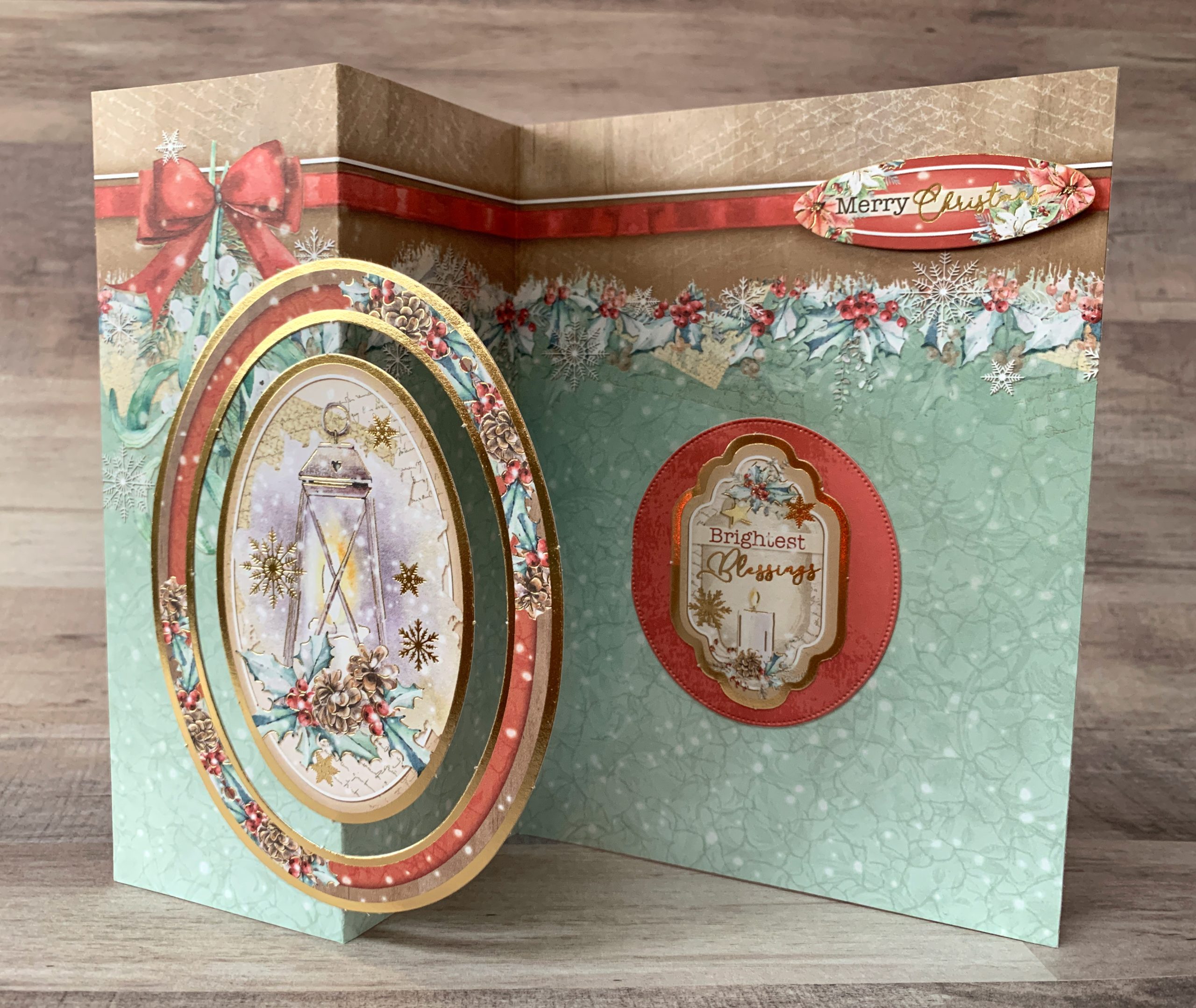 Crafter's Companion - Make Christmas Collection - Card Making Kit - Traditional Christmas